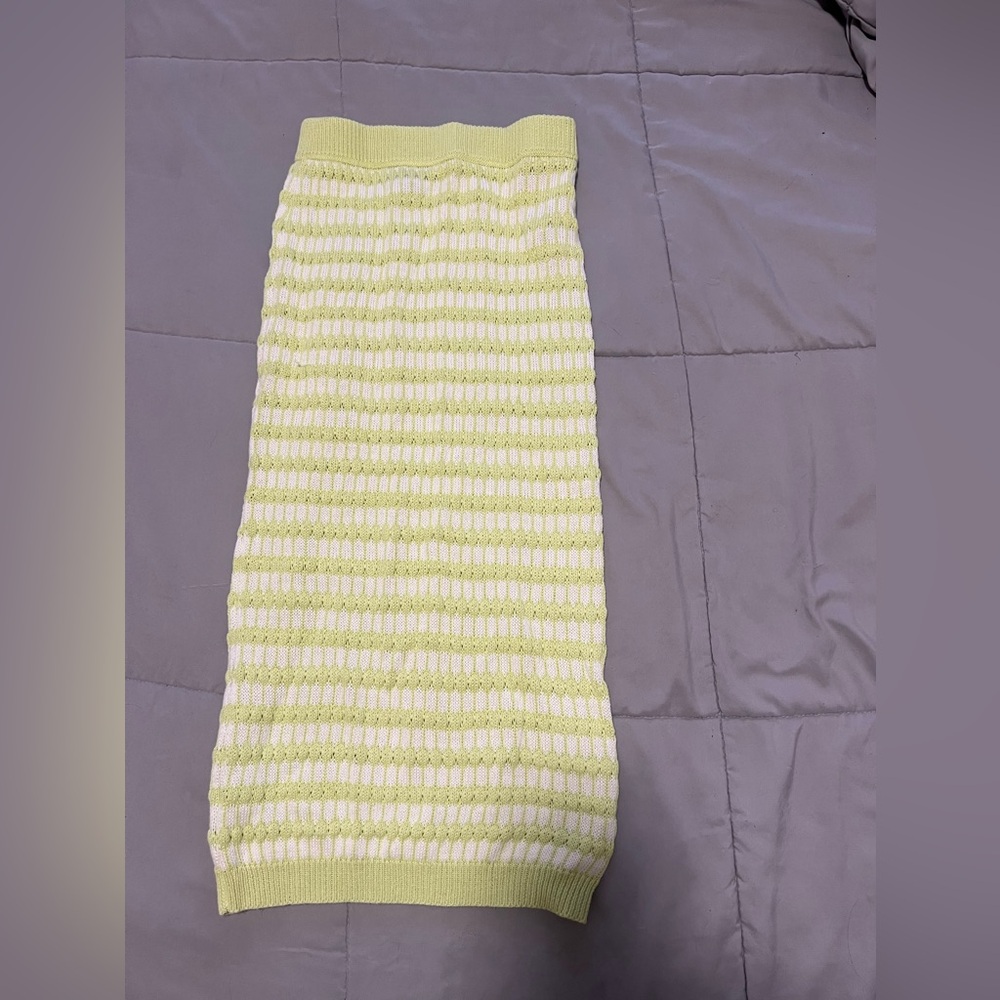 Knit bodycon skirt
